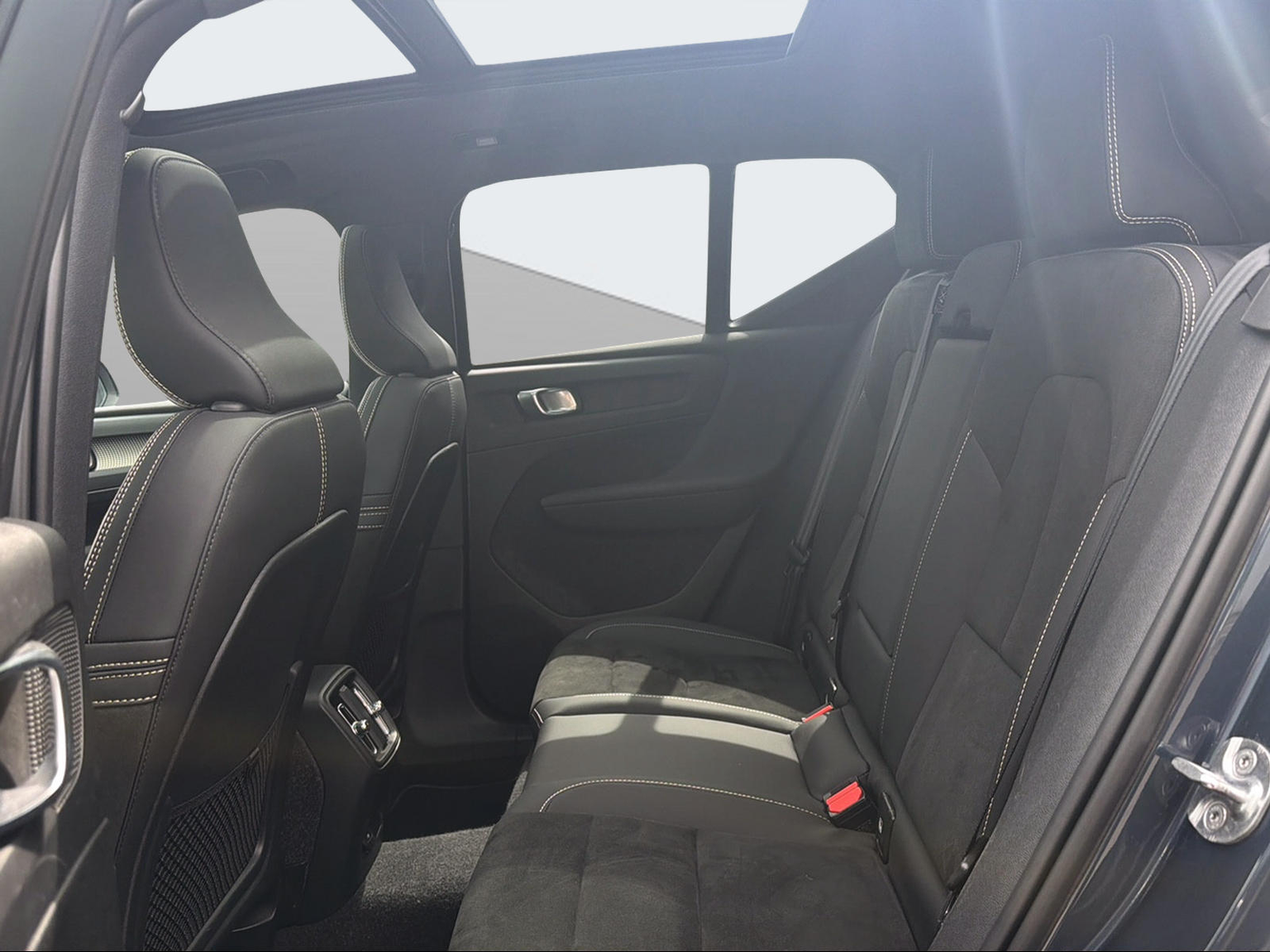 VOLVO XC40 P6 Pro