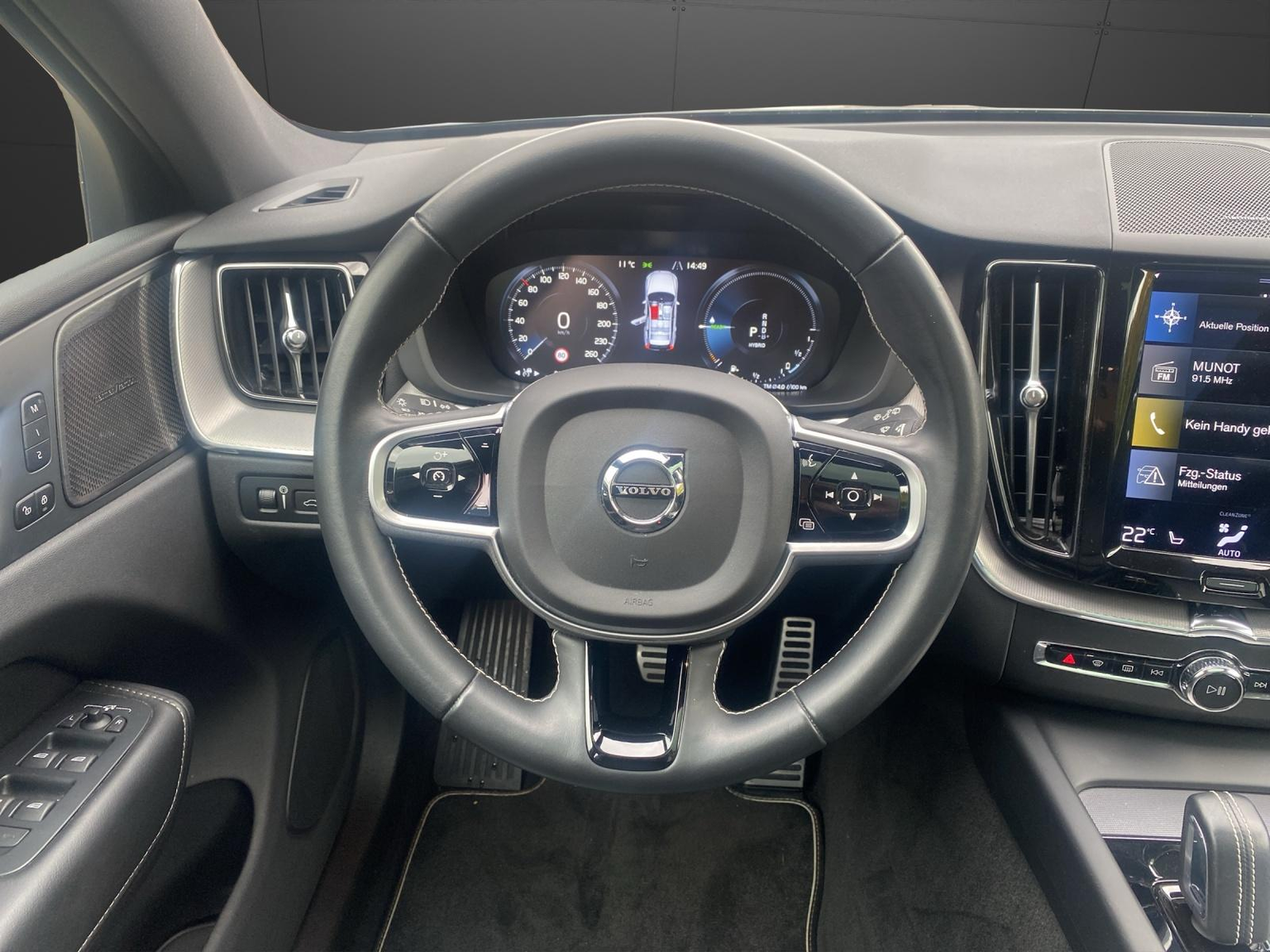 VOLVO XC60 2.0 T6 TE R-Design eAWD