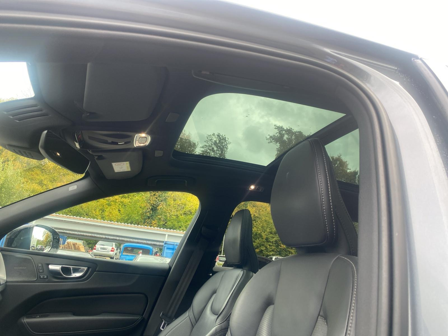 VOLVO XC60 2.0 T6 TE R-Design eAWD