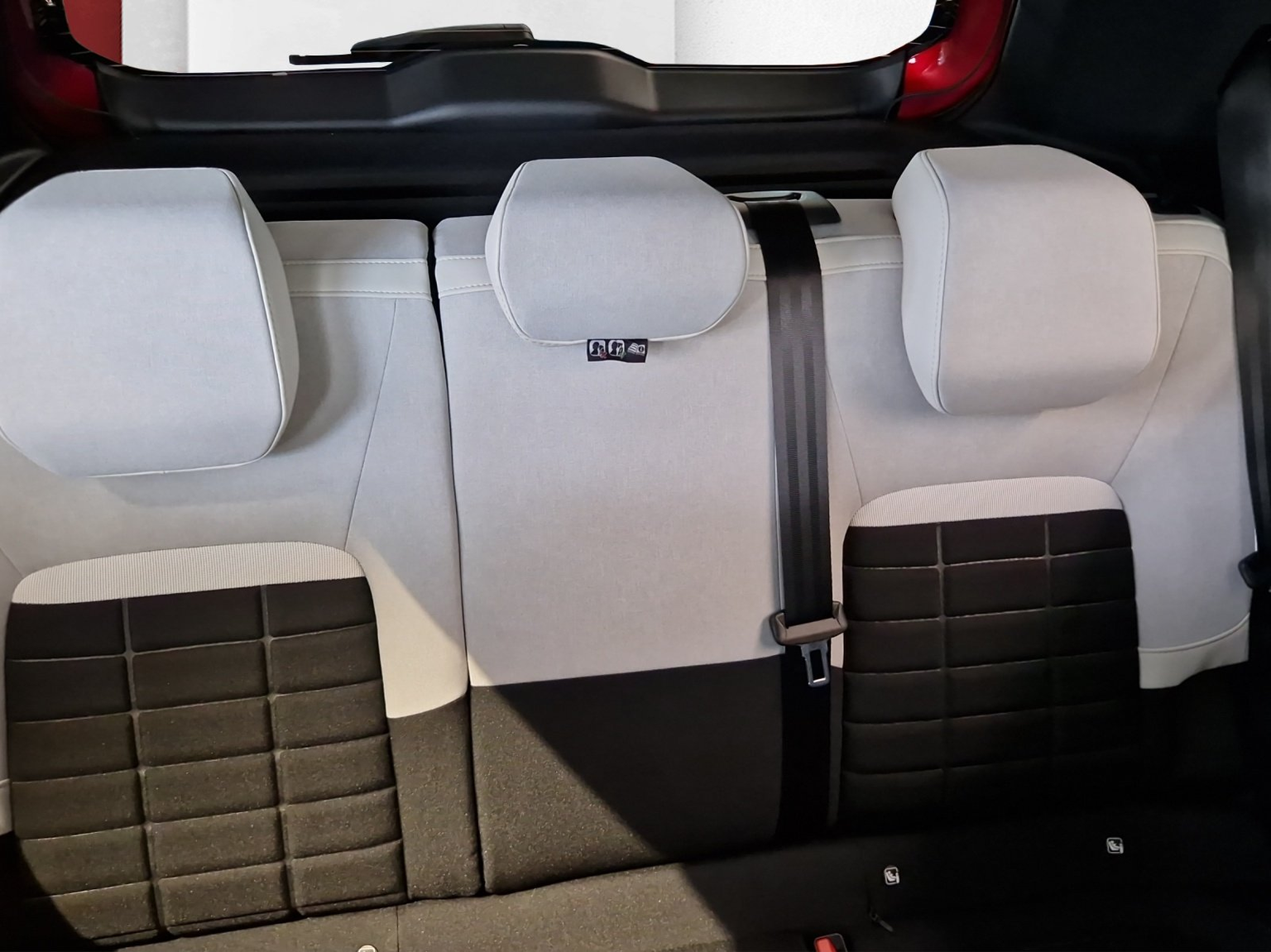 CITROEN C3 1.2 Hybrid Edition Tricolore 110 PS