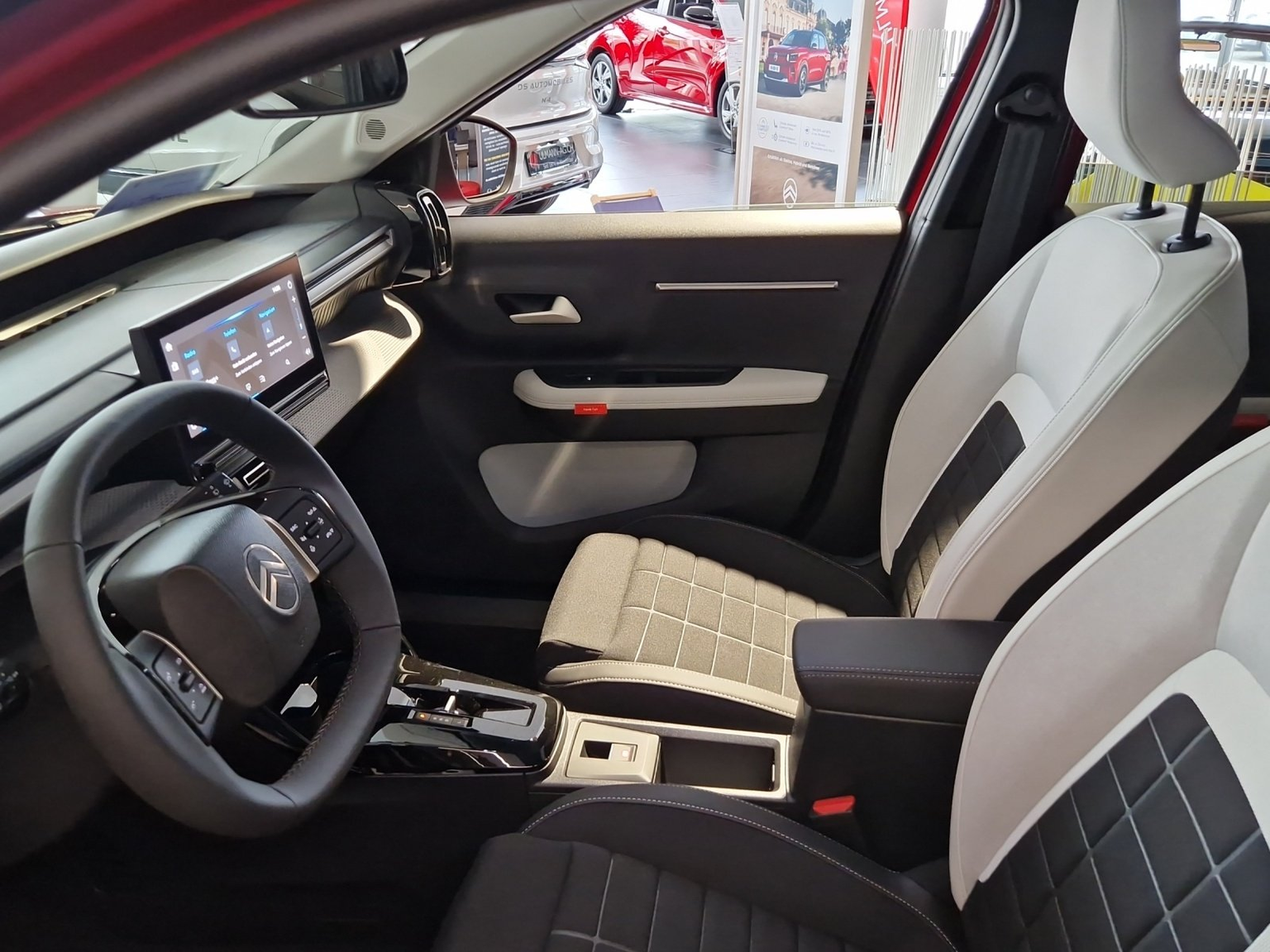 CITROEN C3 1.2 Hybrid Edition Tricolore 110 PS