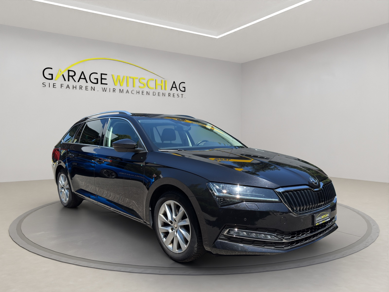 SKODA Superb Combi 2.0 TDI Style DSG