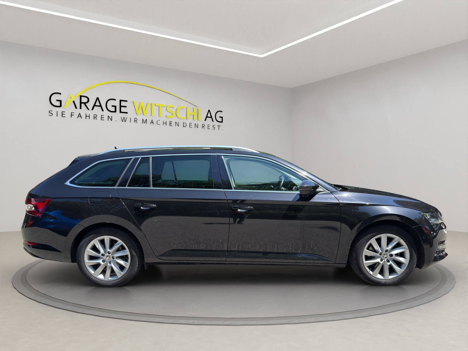 SKODA Superb Combi 2.0 TDI Style DSG