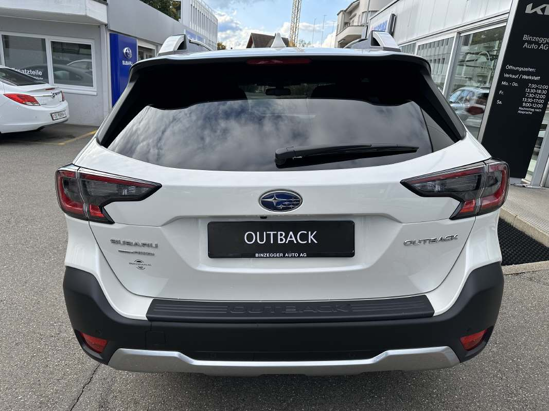 SUBARU Outback 2.5i Luxury