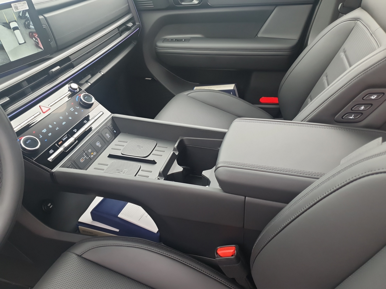 HYUNDAI Santa Fe 1.6 HEV ALL-NEW Calligraphy 7pl.