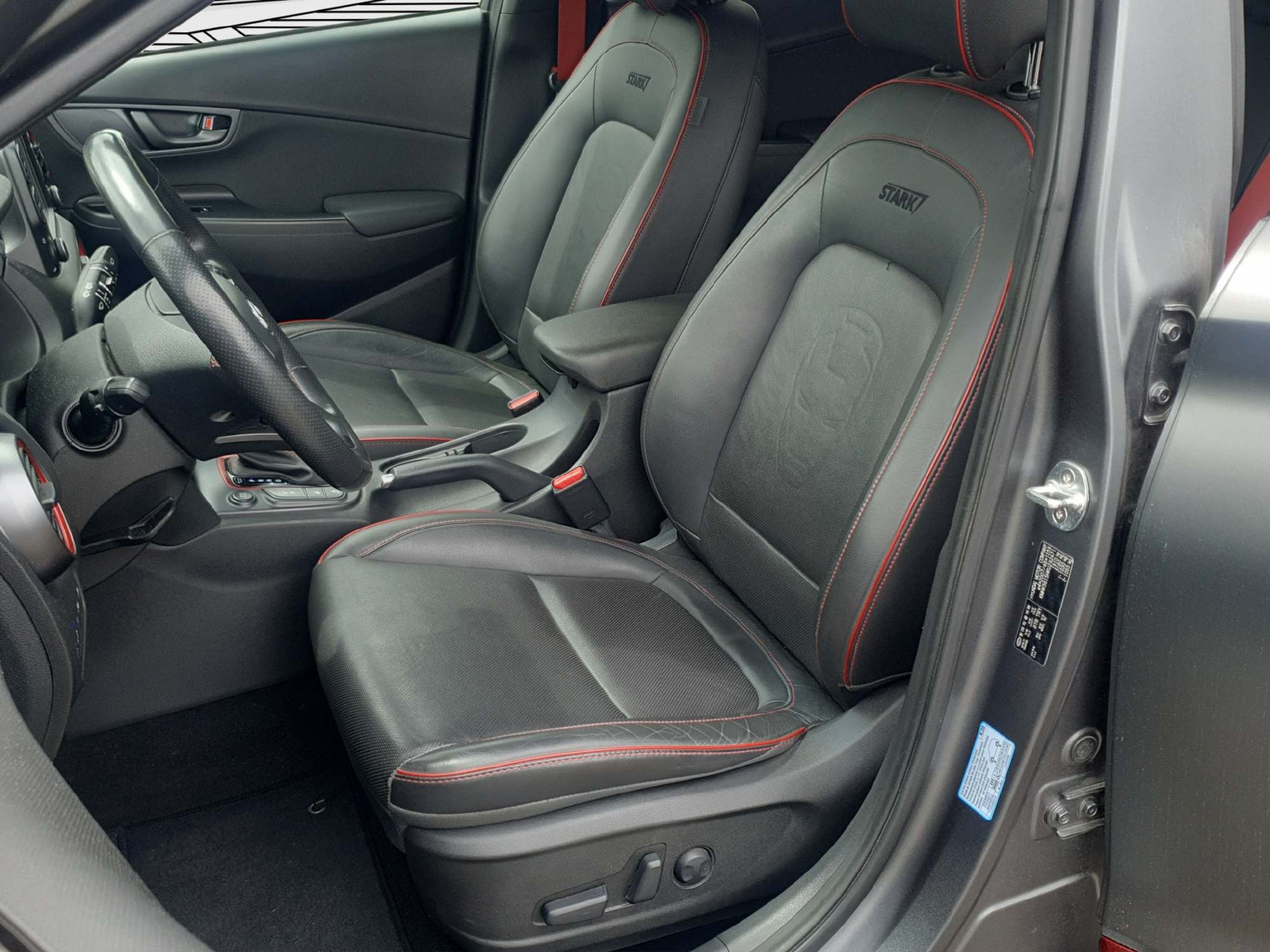 HYUNDAI Kona Iron Man Edition 4x4 1.6 T-GDi Auto. Crochet
