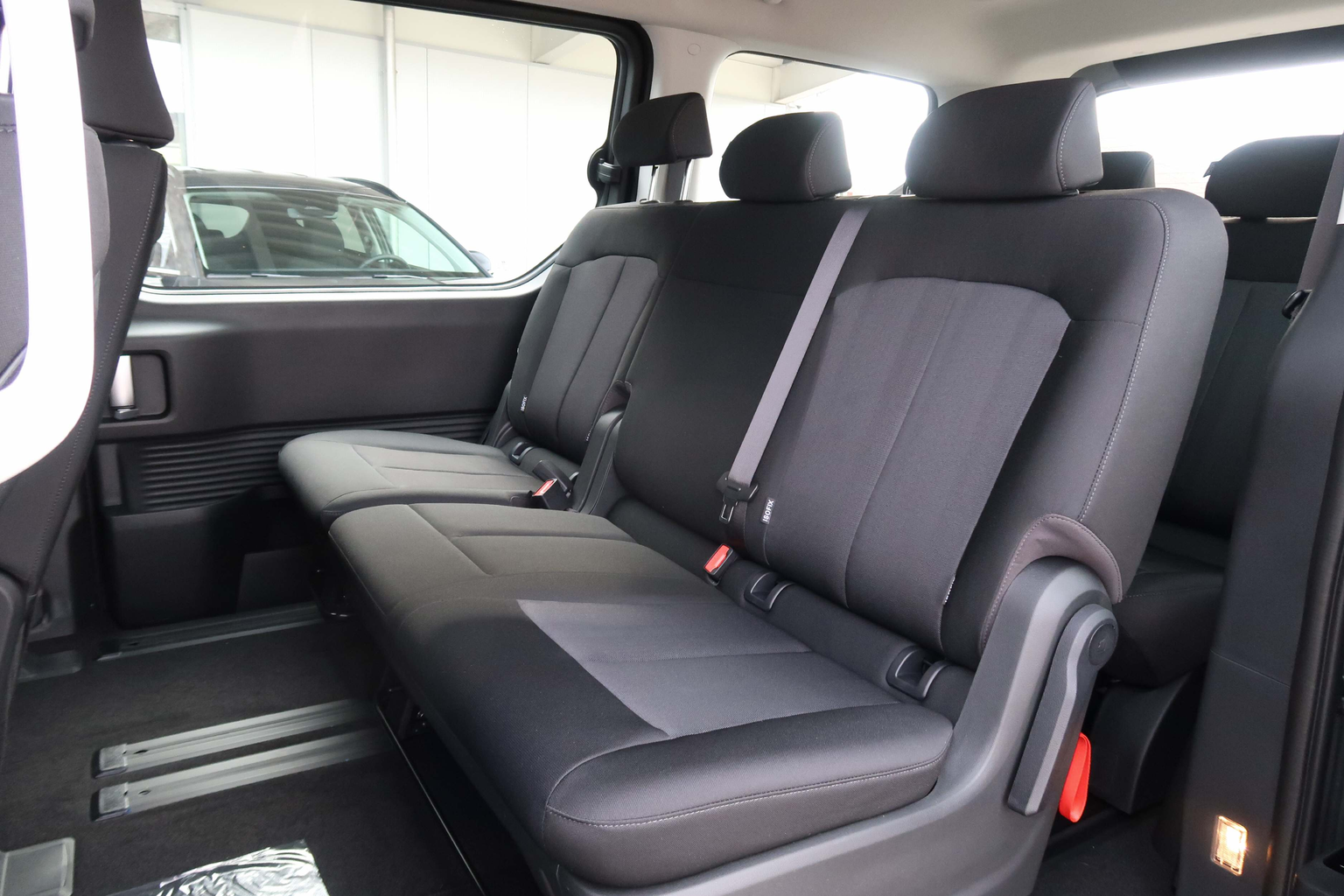 HYUNDAI Staria Wagon 2.2 CRDI Amplia 4WD Auto. 9pl.