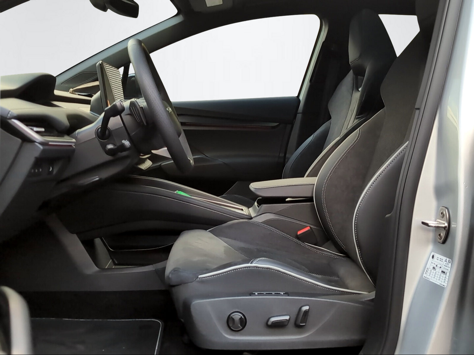 SKODA Enyaq 85x SportLine