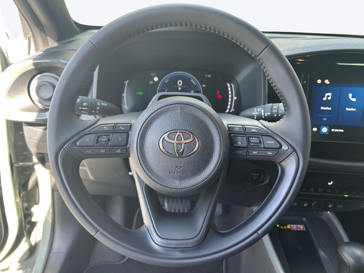 TOYOTA Aygo X 1.5 VVT-i HSD Trend