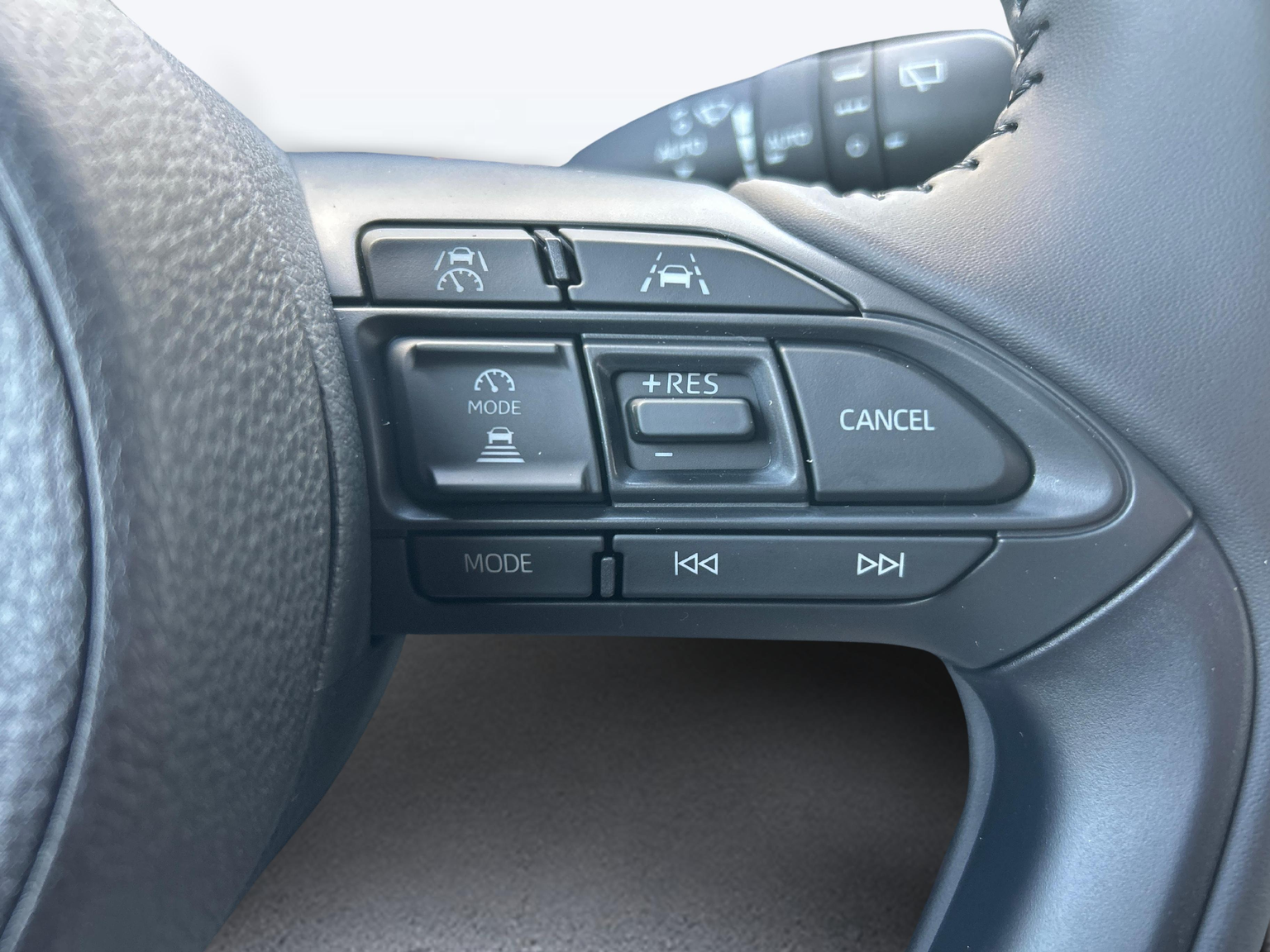 TOYOTA Aygo X 1.5 VVT-i HSD Trend