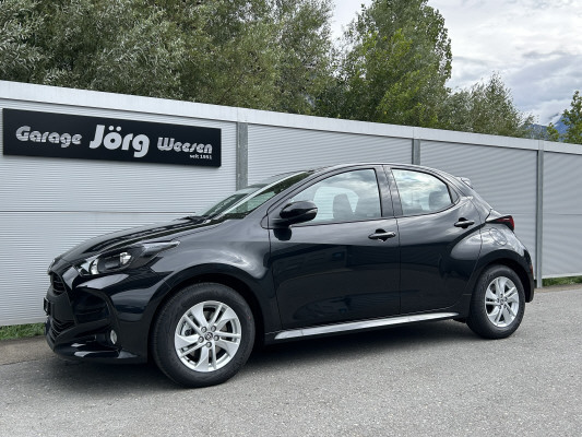 TOYOTA Yaris 1.5 Comfort e-CVT