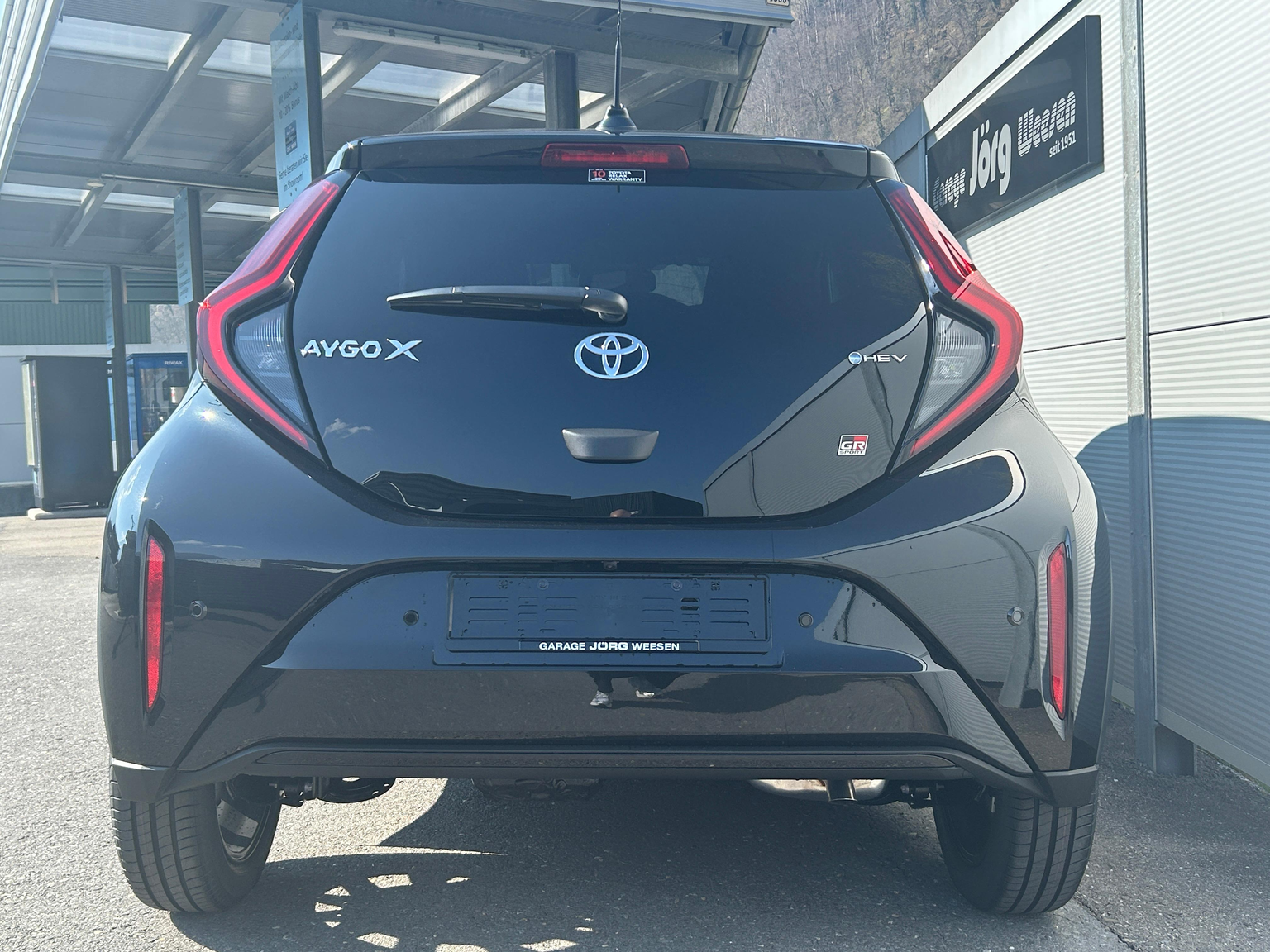 TOYOTA Aygo X 1.5 VVT-i HSD GR Sport