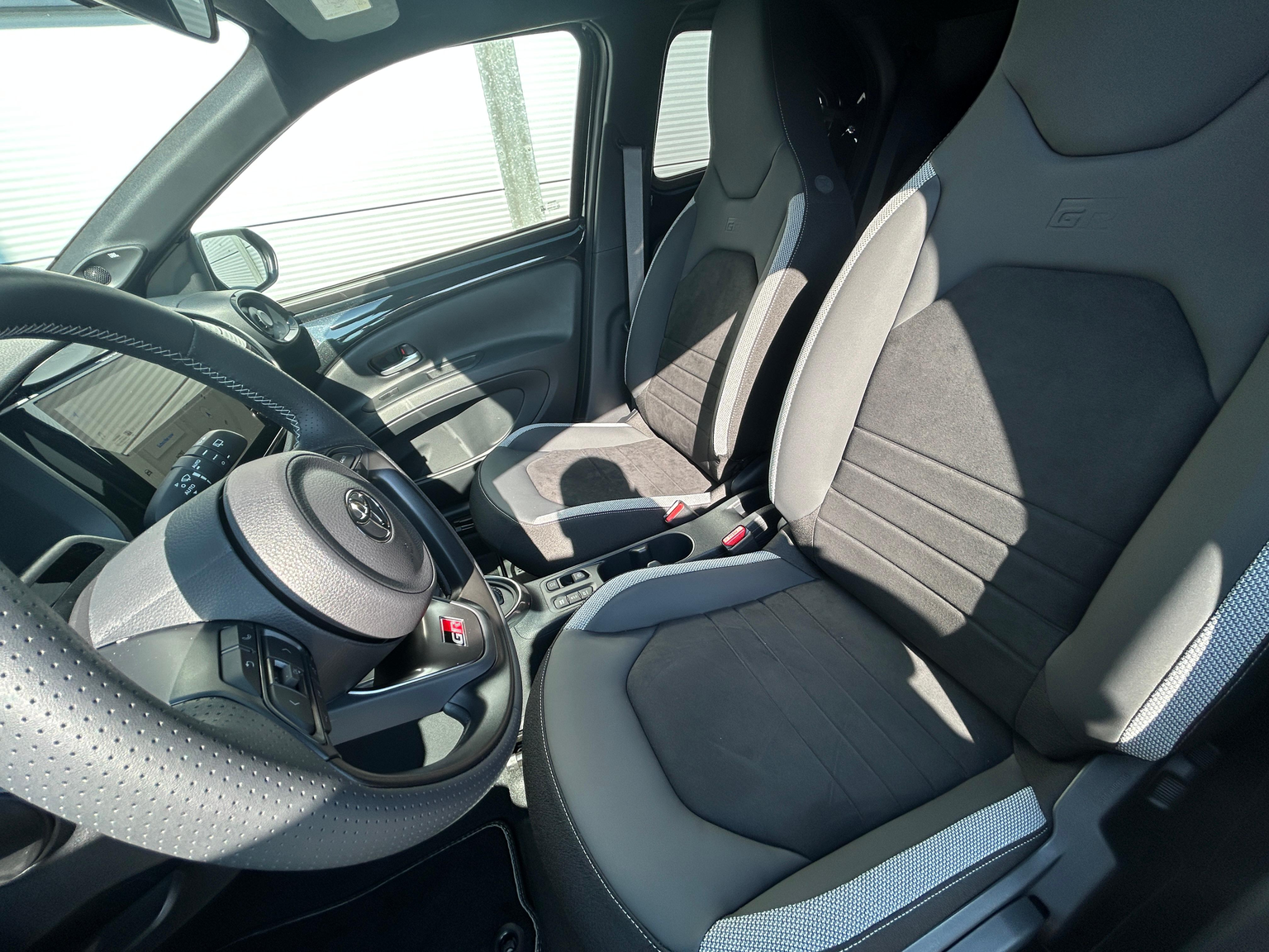 TOYOTA Aygo X 1.5 VVT-i HSD GR Sport