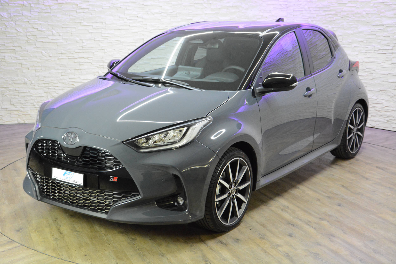 TOYOTA Yaris 1.5 VVT-i HSD GR Sport