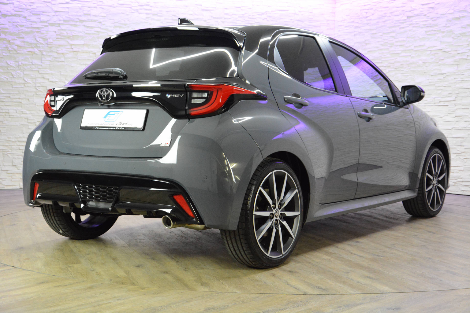 TOYOTA Yaris 1.5 VVT-i HSD GR Sport