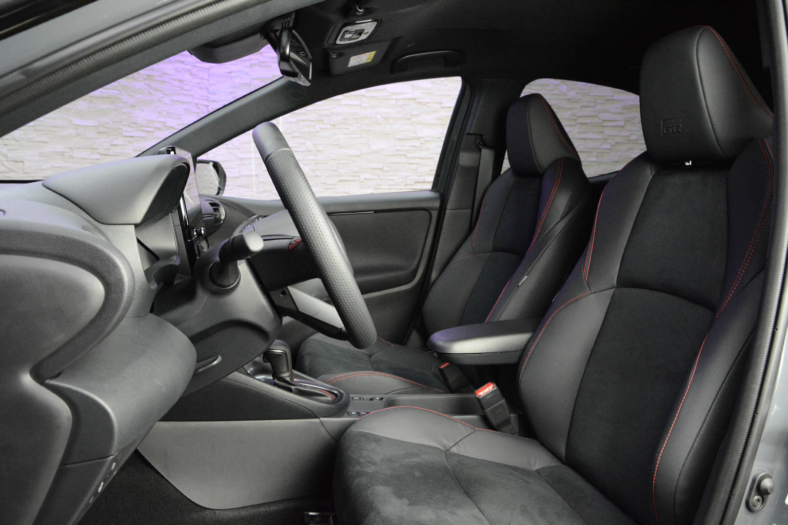 TOYOTA Yaris 1.5 VVT-i HSD GR Sport