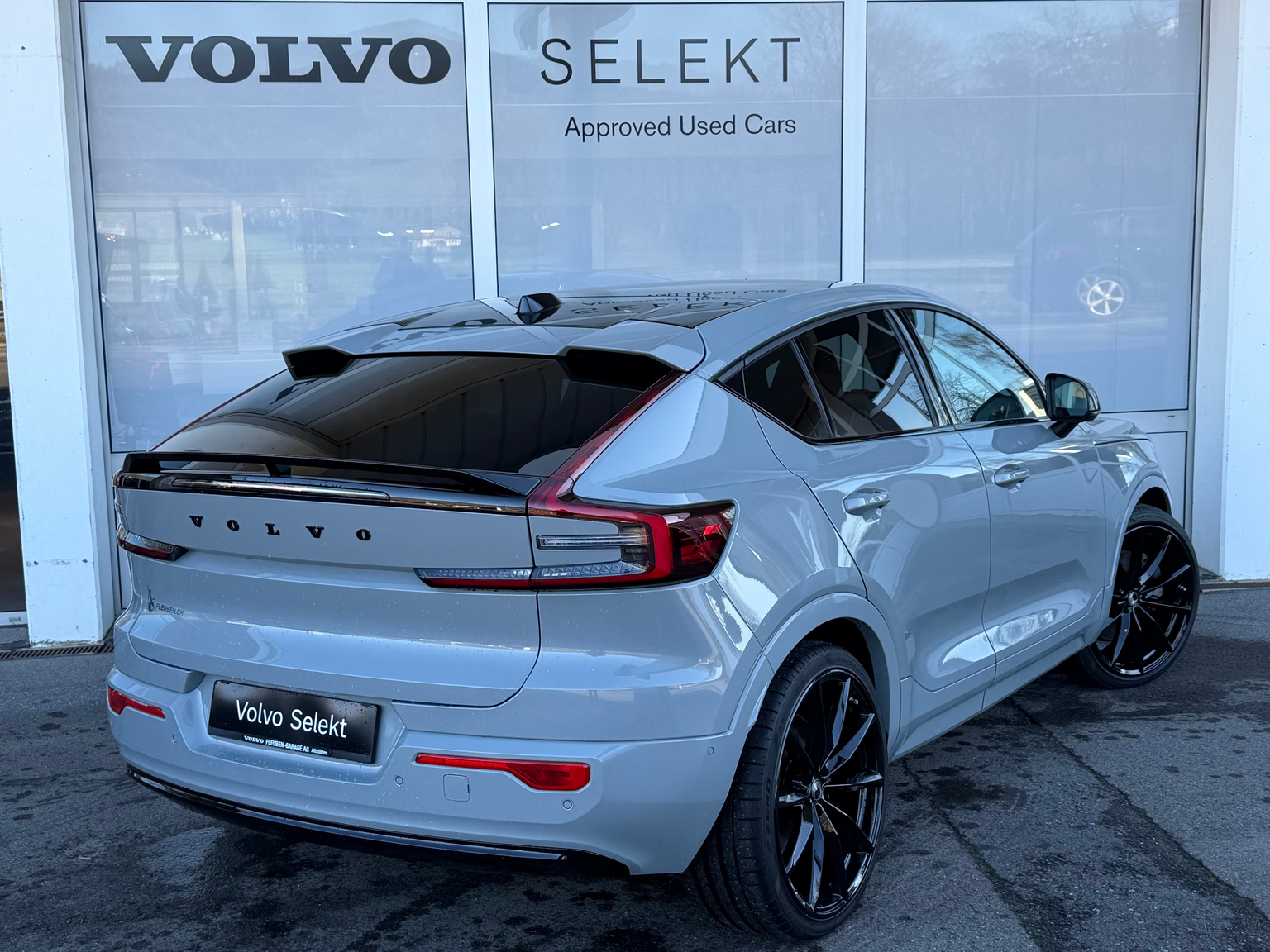 VOLVO C40 Recharge E80 AWD Ultimate HEICO