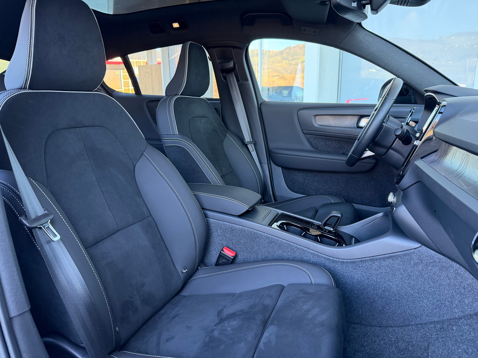VOLVO C40 Recharge E80 AWD Ultimate HEICO