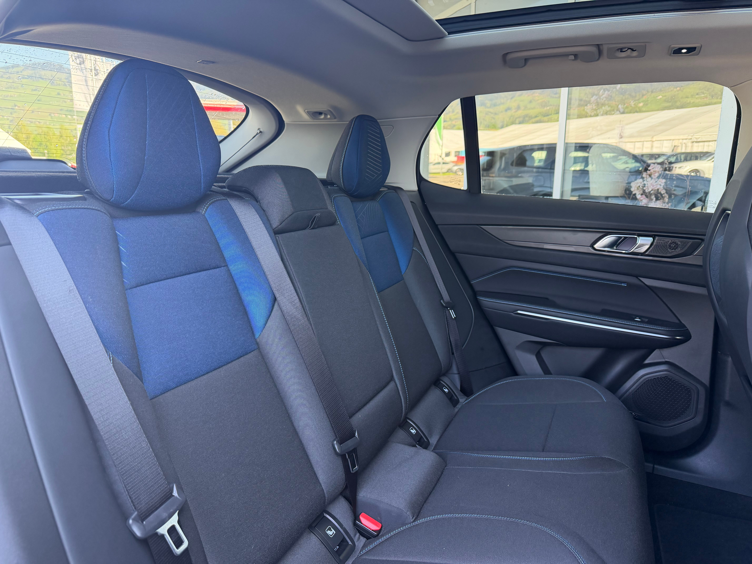 LYNK & CO 01 PHEV