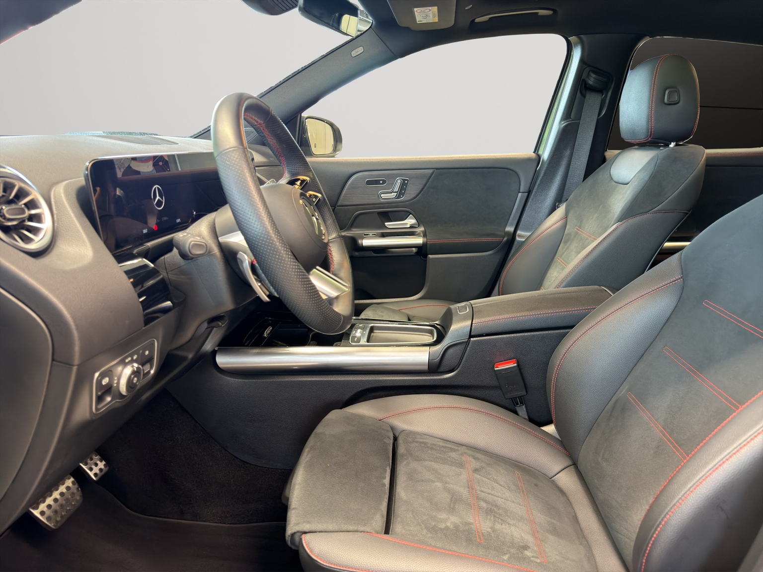 MERCEDES-BENZ GLA 250 4Matic 8G-DCT