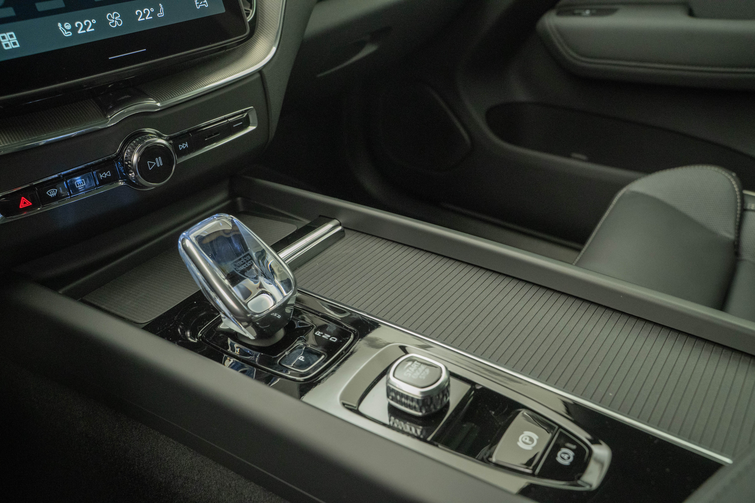 VOLVO XC60 2.0 T6 TE Black Edition eAWD