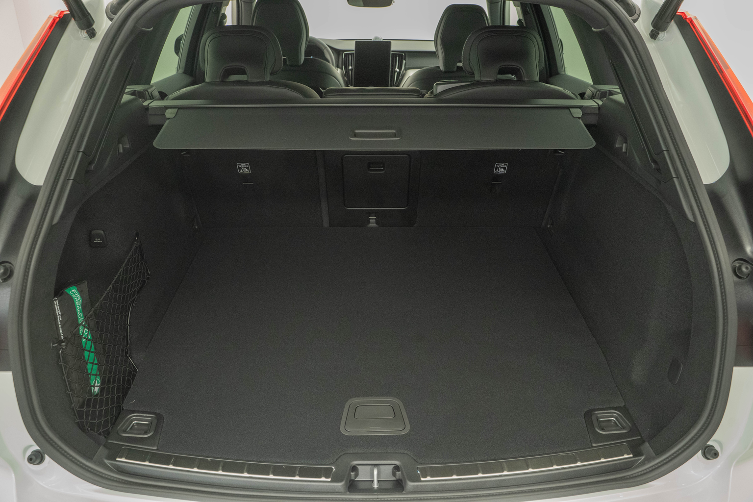 VOLVO XC60 2.0 T8 TE Black Edition eAWD