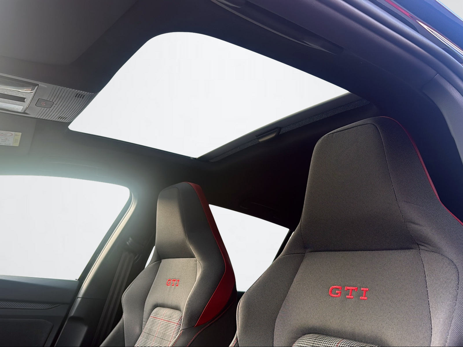 VW Golf VIII 2.0 TSI GTI DSG