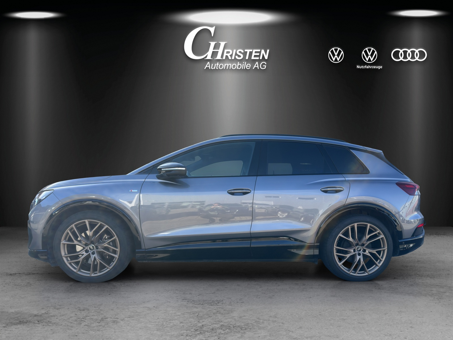 AUDI Q4 e-tron 50 quattro