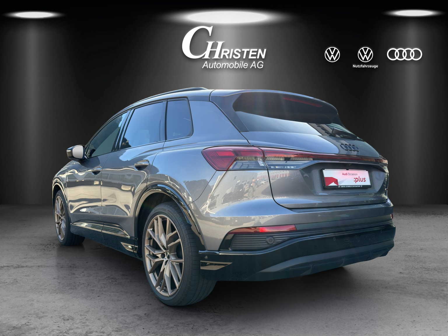 AUDI Q4 e-tron 50 quattro