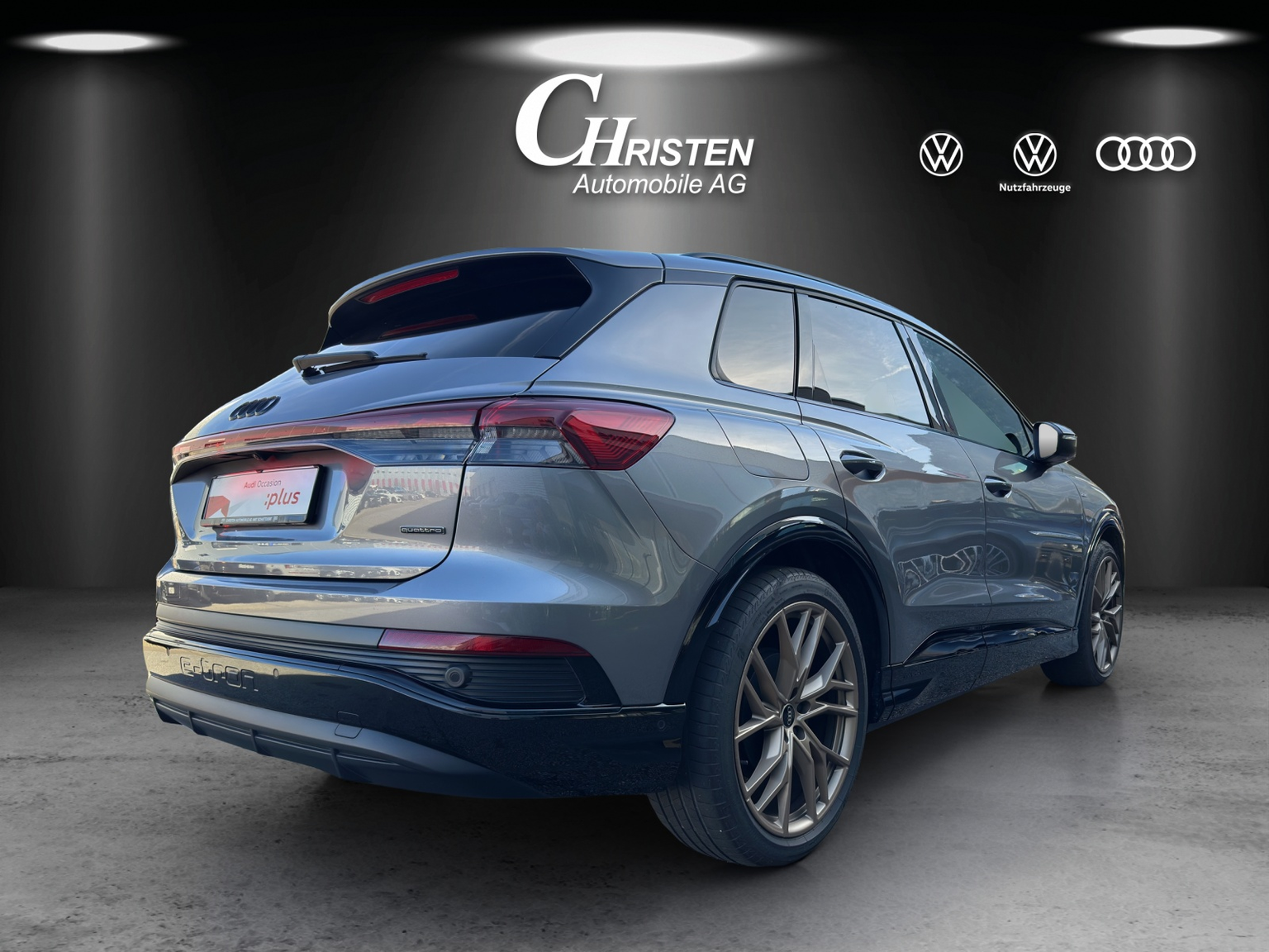 AUDI Q4 e-tron 50 quattro