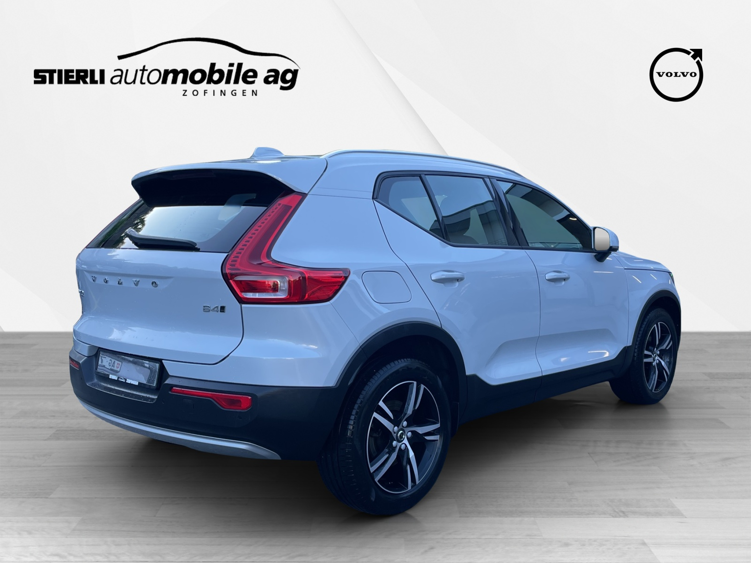 VOLVO XC40 2.0 B4 MH Momentum AWD