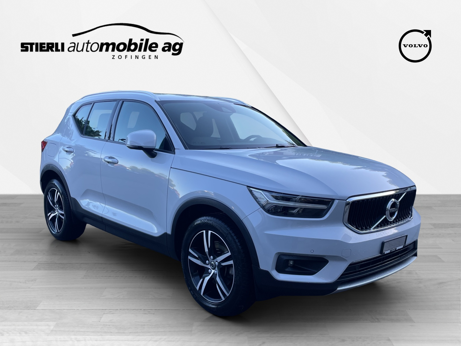 VOLVO XC40 2.0 B4 MH Momentum AWD