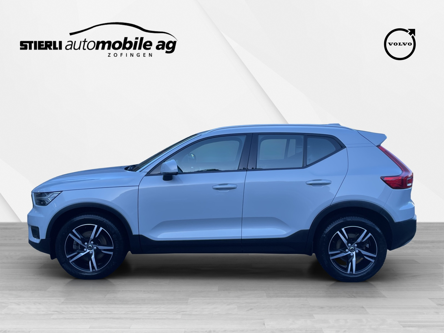 VOLVO XC40 2.0 B4 MH Momentum AWD