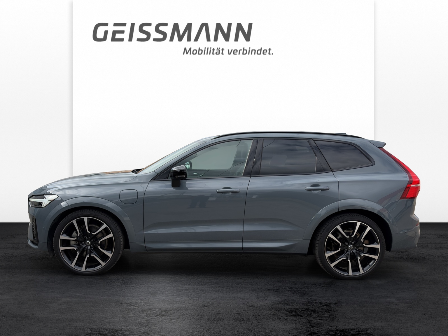 VOLVO XC60 2.0 T8 TE Ultimate Dark eAWD