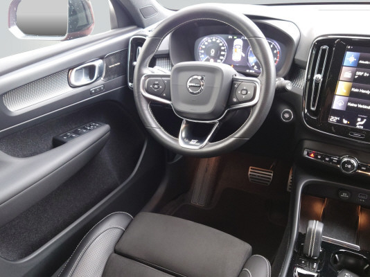 VOLVO XC40 T4 AWD R-Design