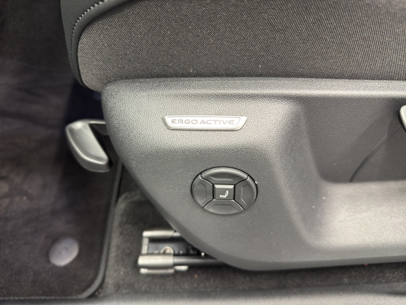 VW Tiguan 2.0 TDI SCR Elegance DSG 4motion
