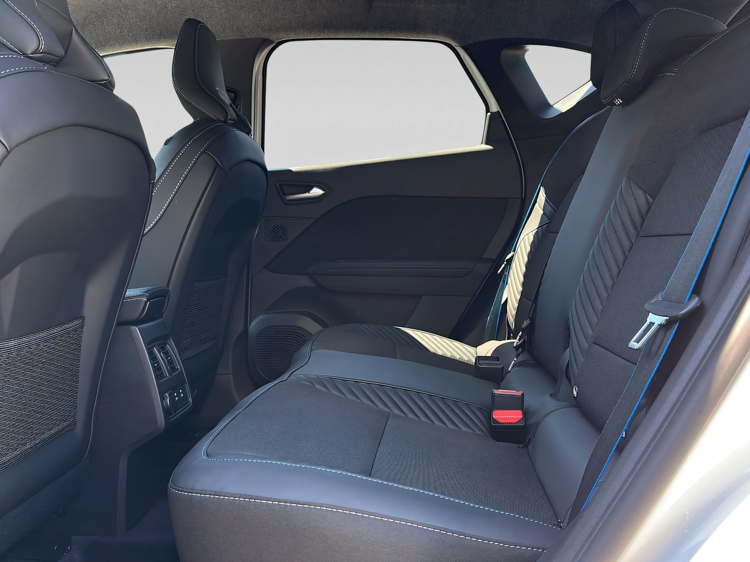 RENAULT CAPTUR esprit Alpine full hybrid E-Tech 160