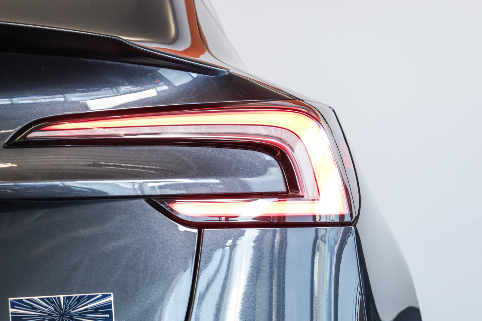 TESLA Model 3 Dual Motor Performance AWD