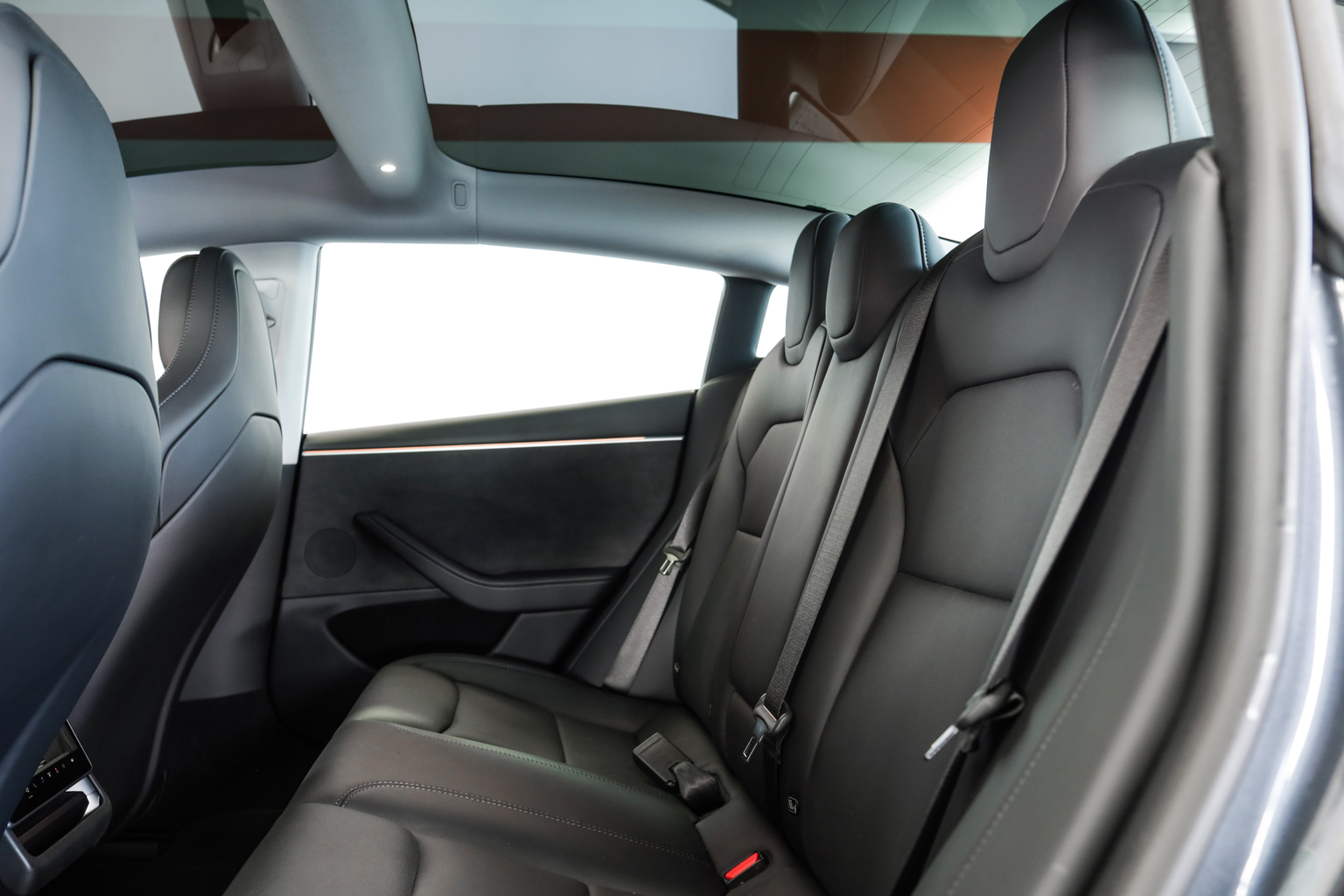 TESLA Model 3 Dual Motor Performance AWD