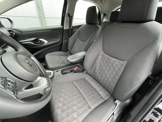 TOYOTA Yaris 1.5 Comfort e-CVT