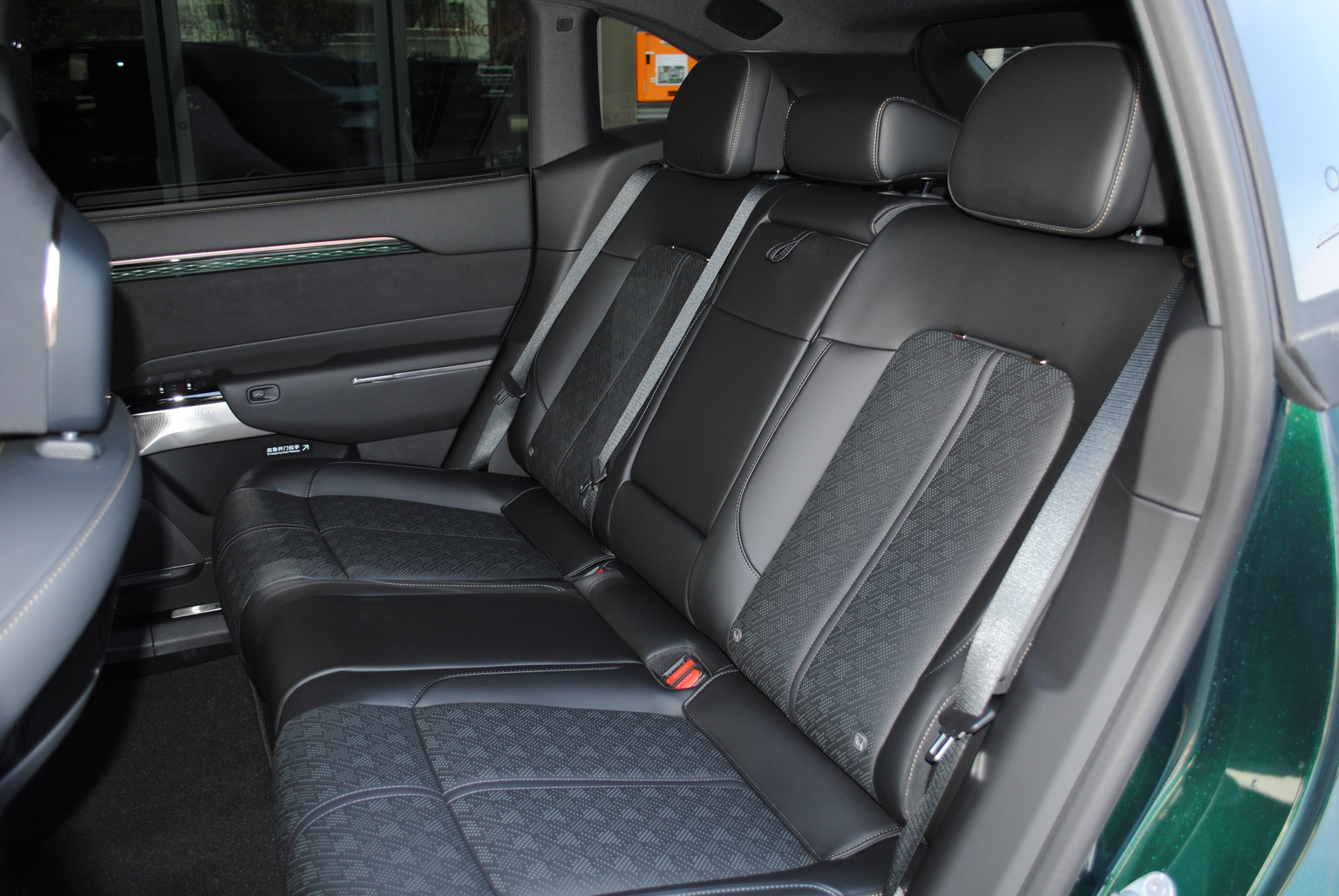 ZEEKR 7X 100kWh Privilege AWD inkl. Comfort und Cockpit Paket