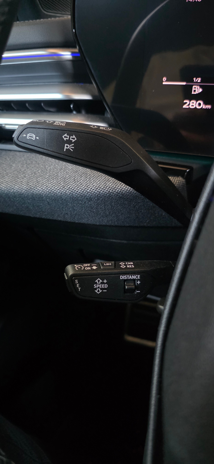 AUDI A5 Limousine TFSI S tronic S Line *Spurhalteassistent/Abstandsregler*Ambientelicht*CarPlay/AndroidAuto*Rückfahrkamera*