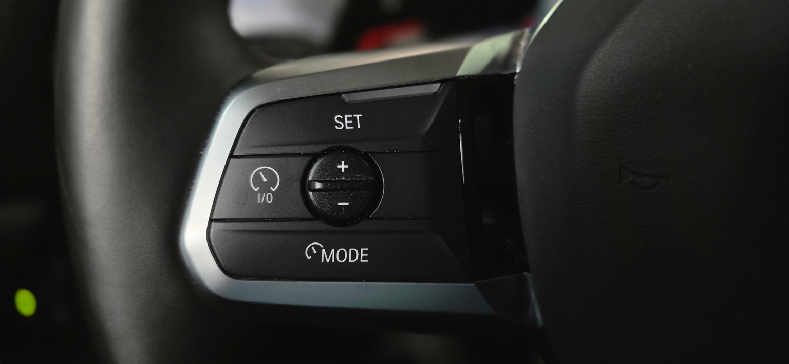 BMW 120d M Sport Steptronic *Harman/Kardon*ACC*360°Kamera*CarPlay/AndroidAuto*HeadUpDisplay*Panoramadach*