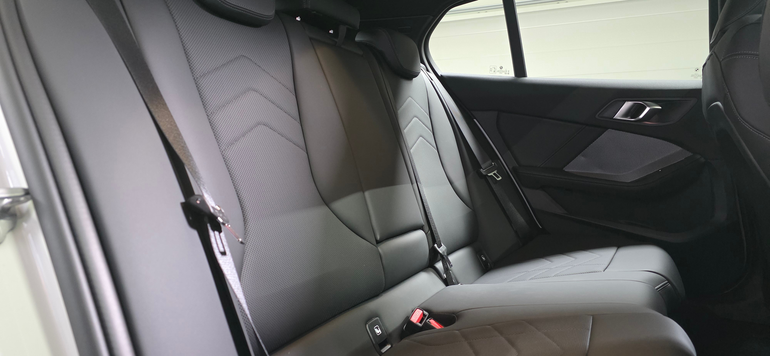 BMW 120d M Sport Steptronic *Harman/Kardon*ACC*360°Kamera*CarPlay/AndroidAuto*HeadUpDisplay*Panoramadach*
