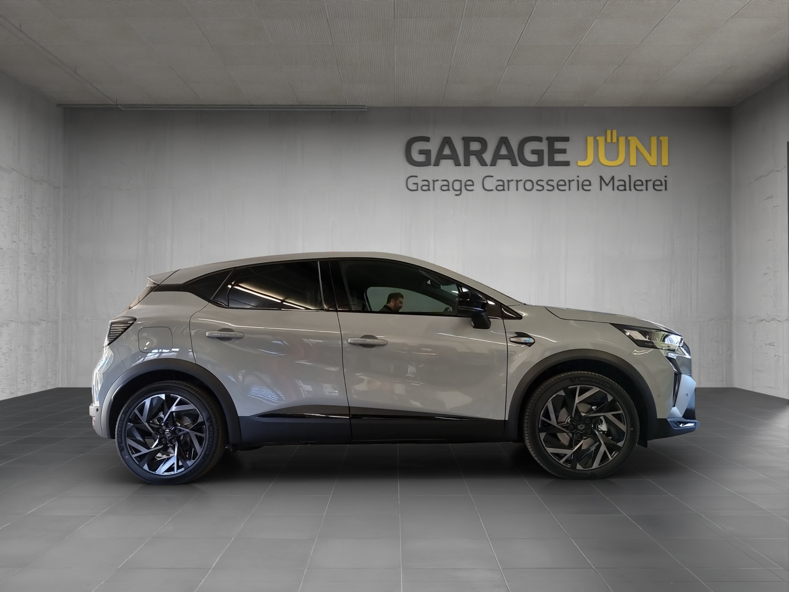 RENAULT Captur 1.8 E-Tech esprit Alpine