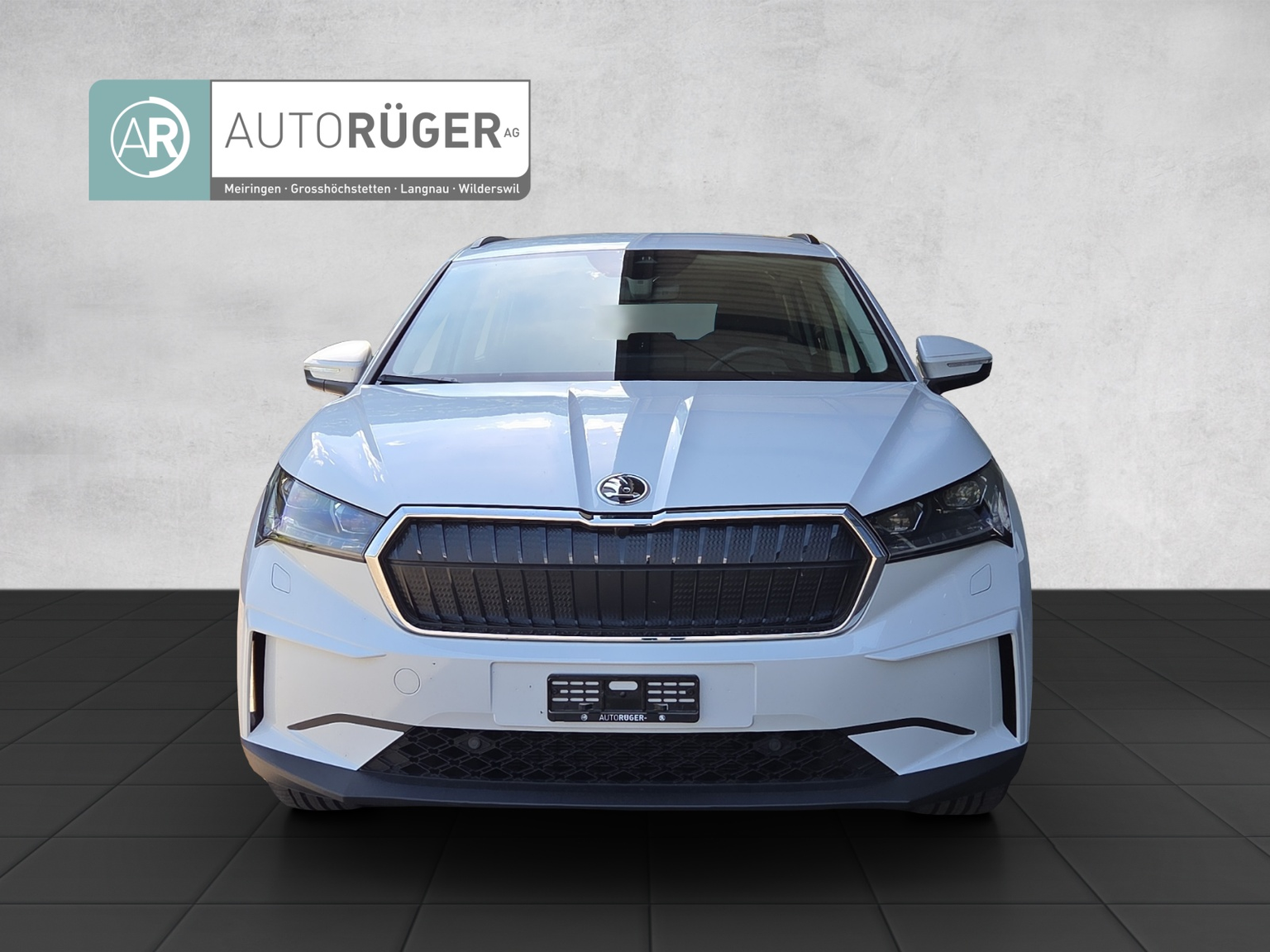 SKODA Enyaq iV 60 // gepflegtes Fahrzeug 8-fach bereift, im Kundenauftrag zu verkaufen