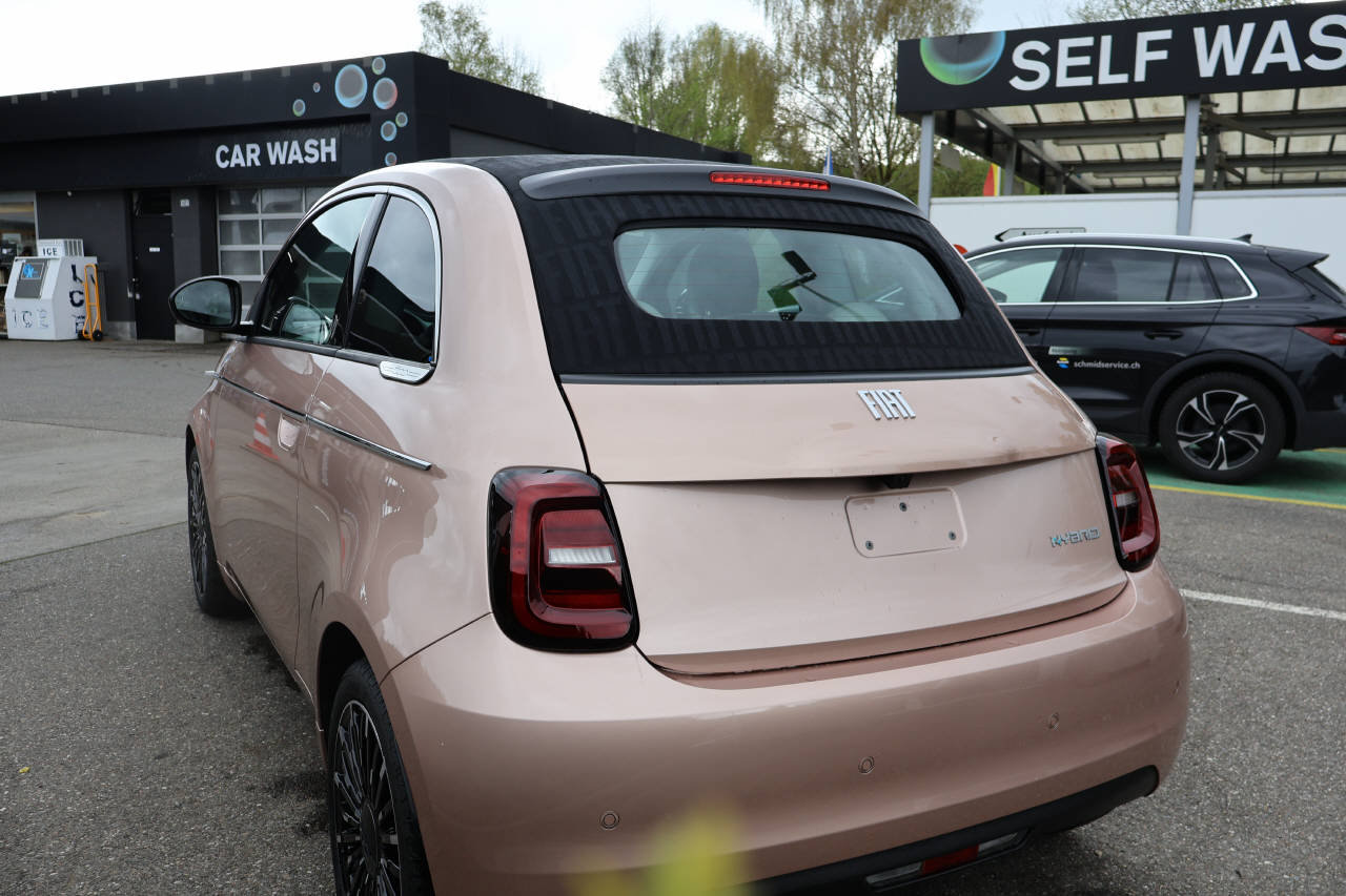 FIAT 500 Cabrio 1.0 Hybrid La Prima