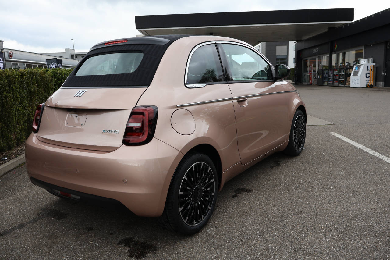 FIAT 500 Cabrio 1.0 Hybrid La Prima