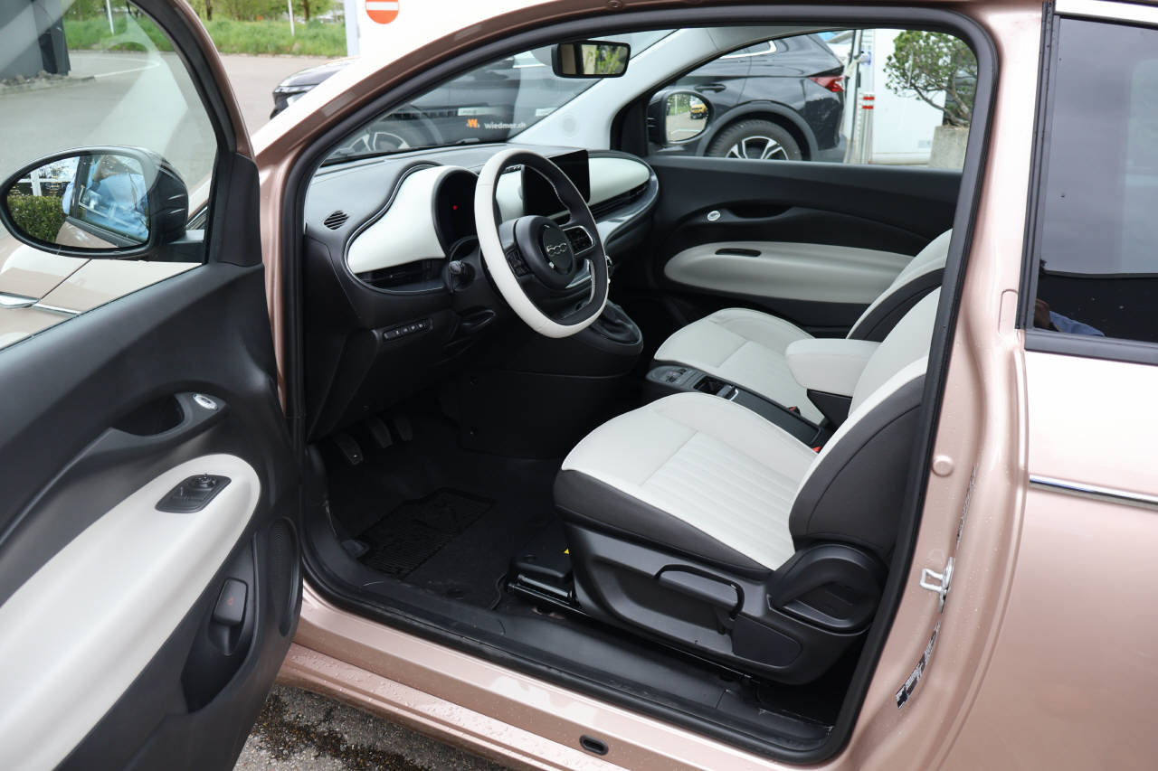 FIAT 500 Cabrio 1.0 Hybrid La Prima