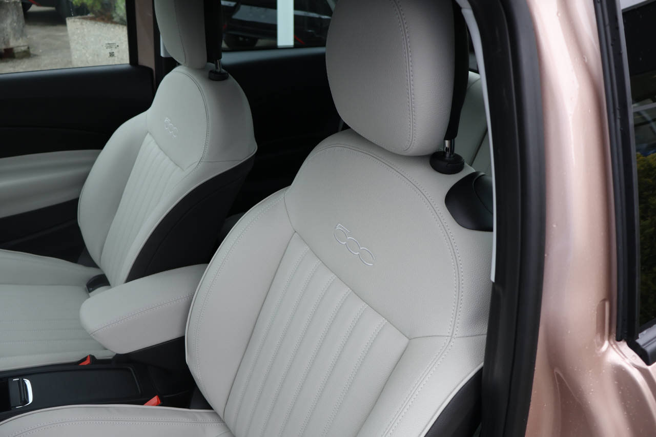 FIAT 500 Cabrio 1.0 Hybrid La Prima